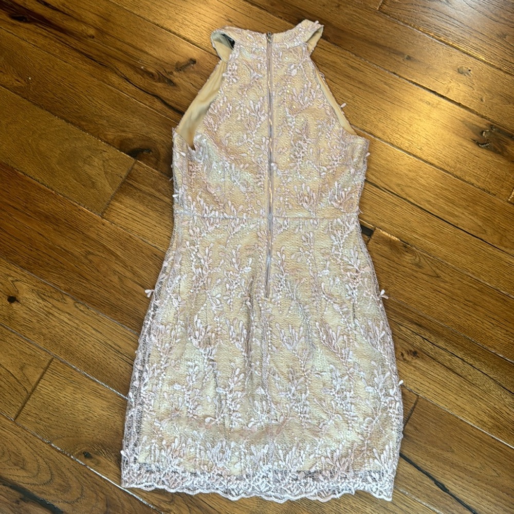 Dress - Picture 4 of 4